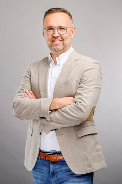 Peter Jantosovic portrait
